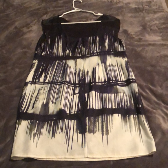 Jessica Simpson shift dress. Size 8 - Picture 3 of 3